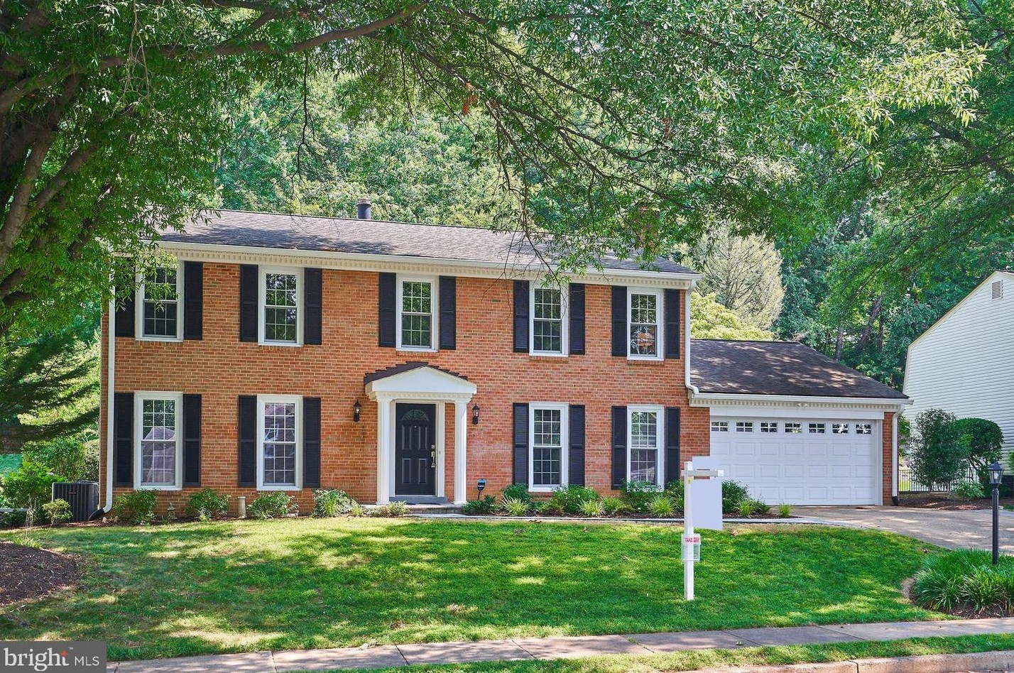 109 Saratoga Waye, Vienna VA  22180-3664 exterior