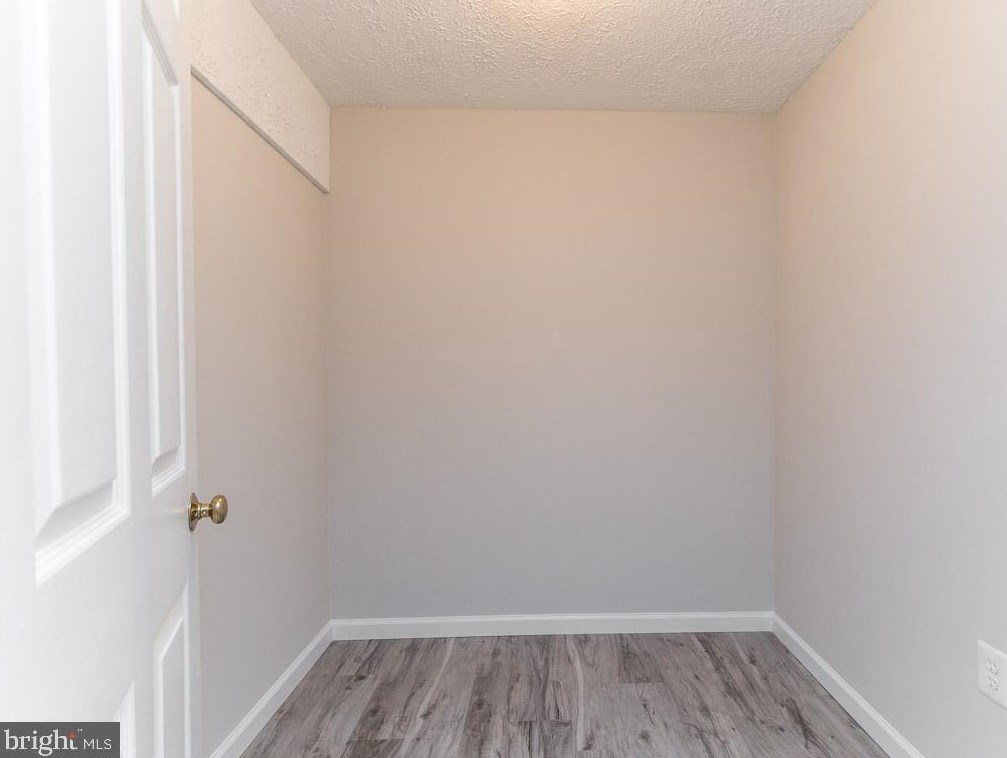 2825 Center Ridge Dr, Vienna VA  22124-1440 exterior