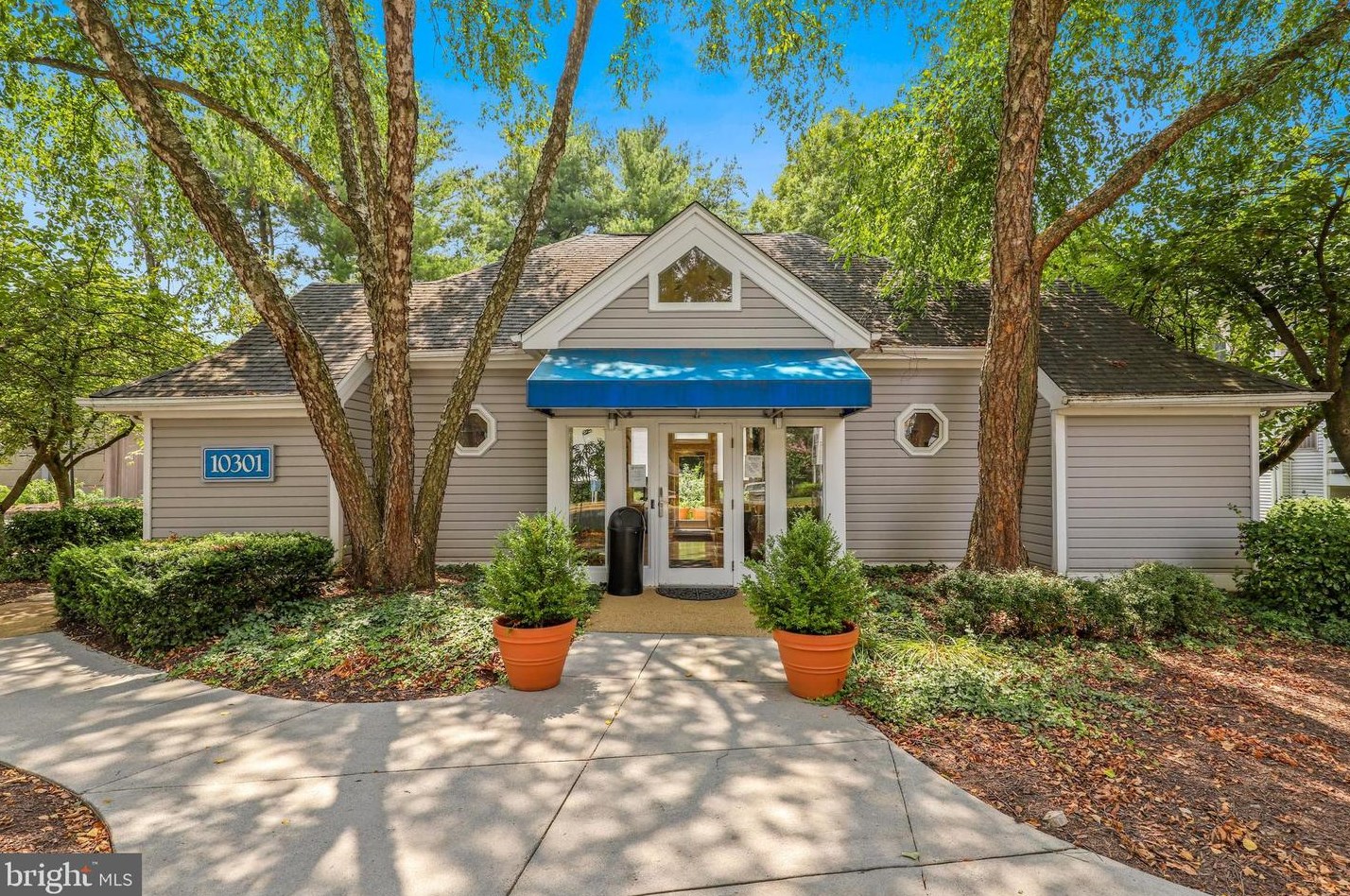 10302 Appalachian Cir, Vienna VA  22124-2753 exterior