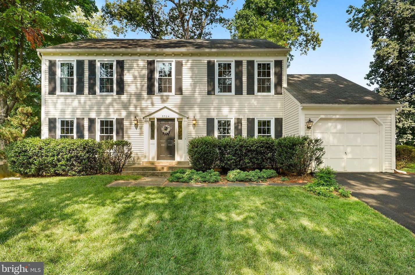 5704 Wigfield Way, Springfield, VA 22015