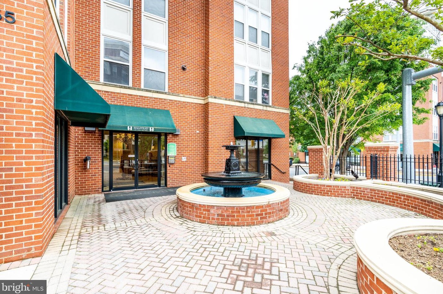 2655 Prosperity Ave, Fairfax VA  22031-4906 exterior