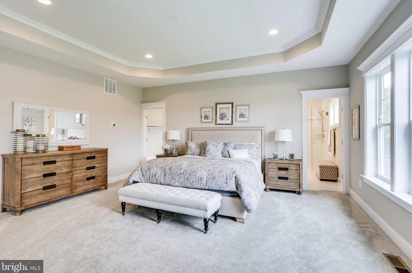 8600 Hillside Pl, Fairfax VA  22031-2814 exterior