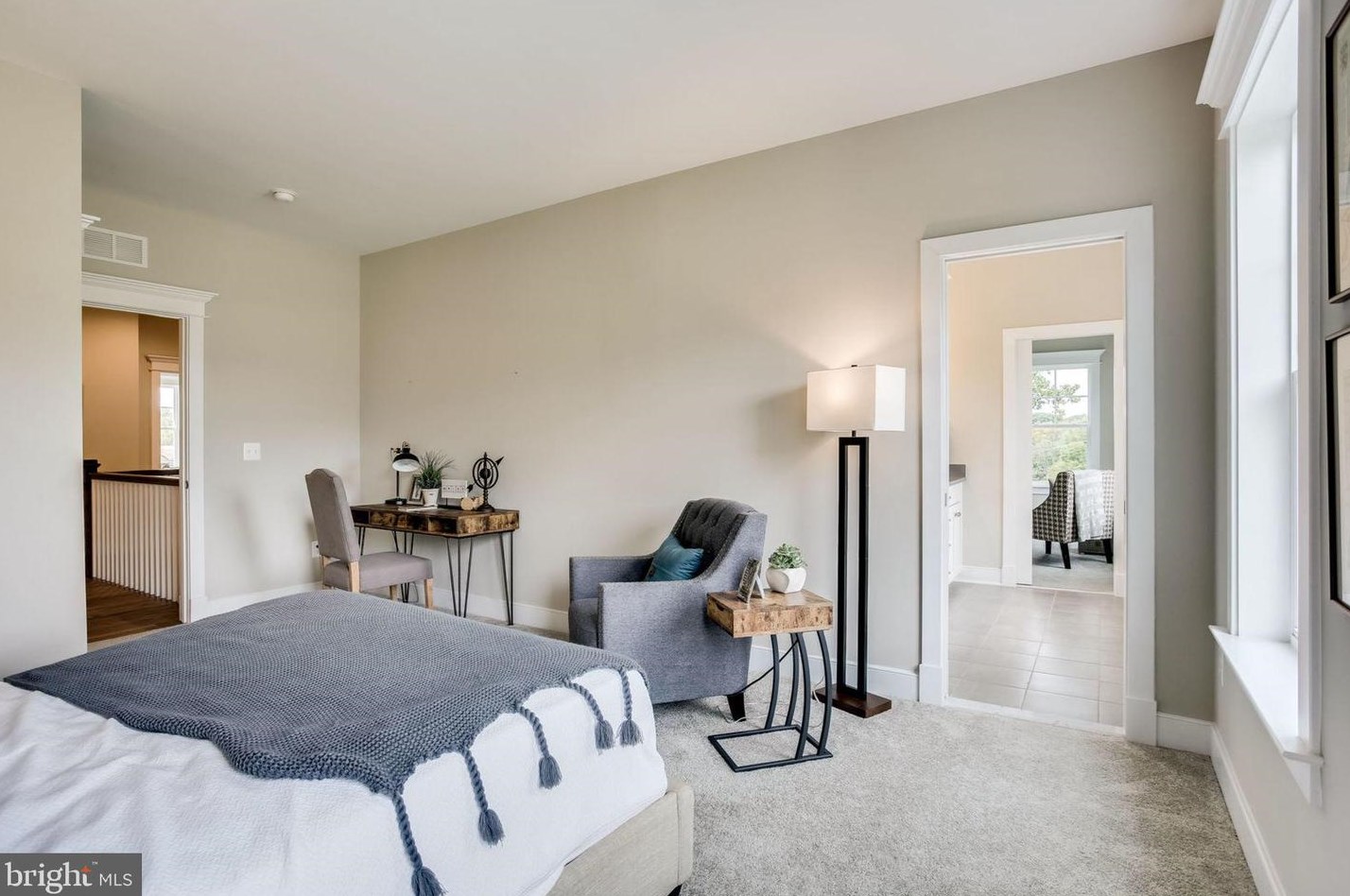 8600 Hillside Pl, Fairfax VA  22031-2814 exterior