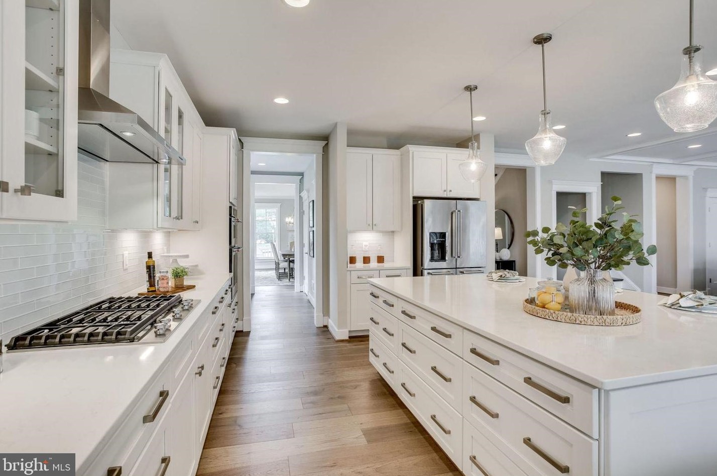 8600 Hillside Pl, Fairfax VA  22031-2814 exterior