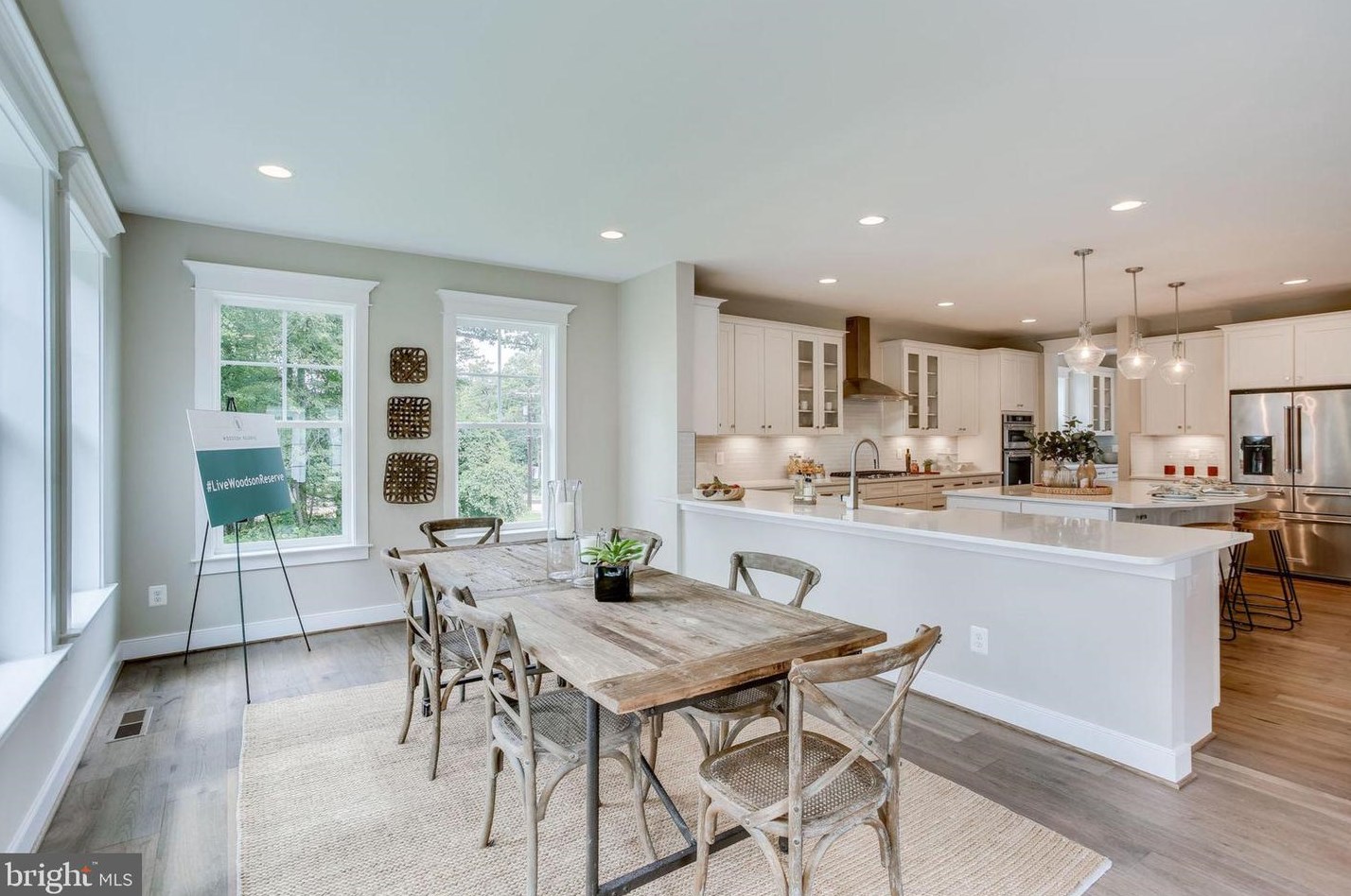 8600 Hillside Pl, Fairfax VA  22031-2814 exterior