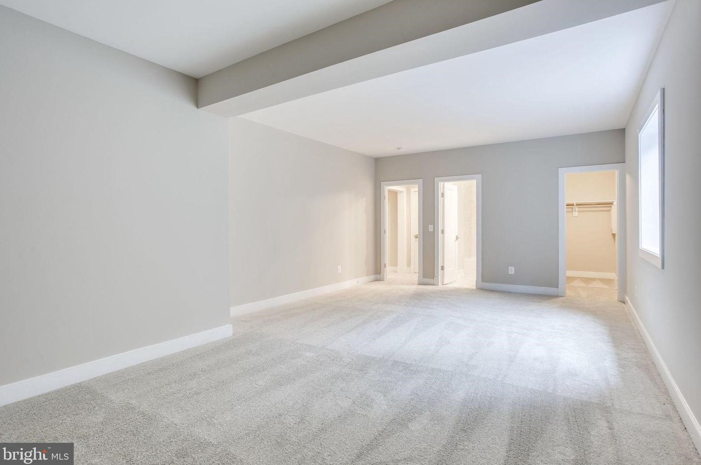 8600 Hillside Pl, Fairfax VA  22031-2814 exterior