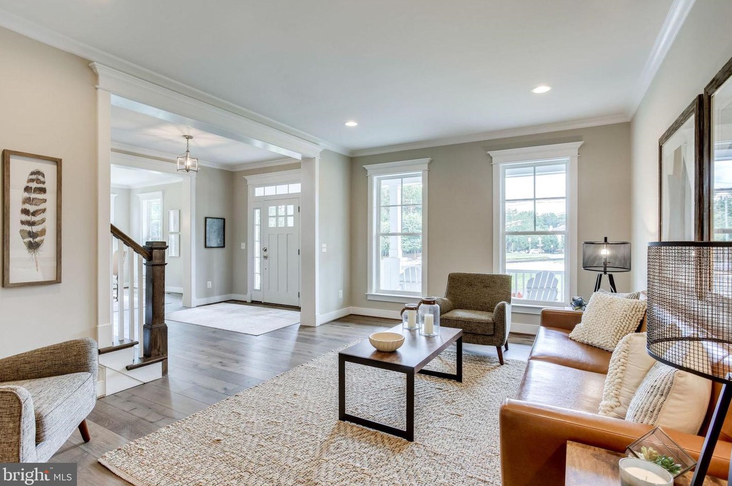 8600 Hillside Pl, Fairfax VA  22031-2814 exterior