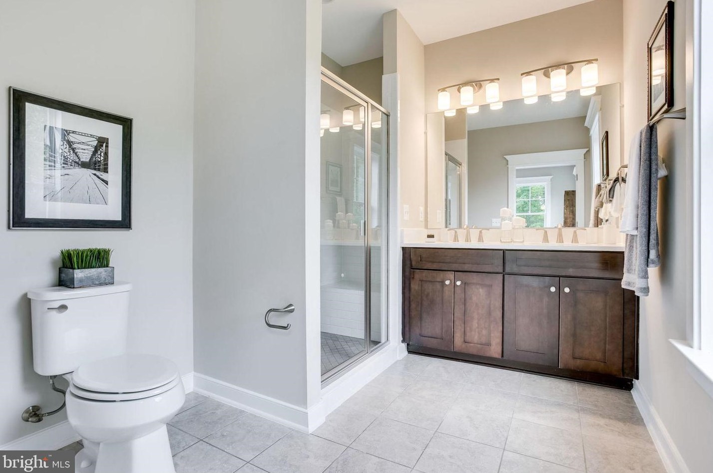 8600 Hillside Pl, Fairfax VA  22031-2814 exterior