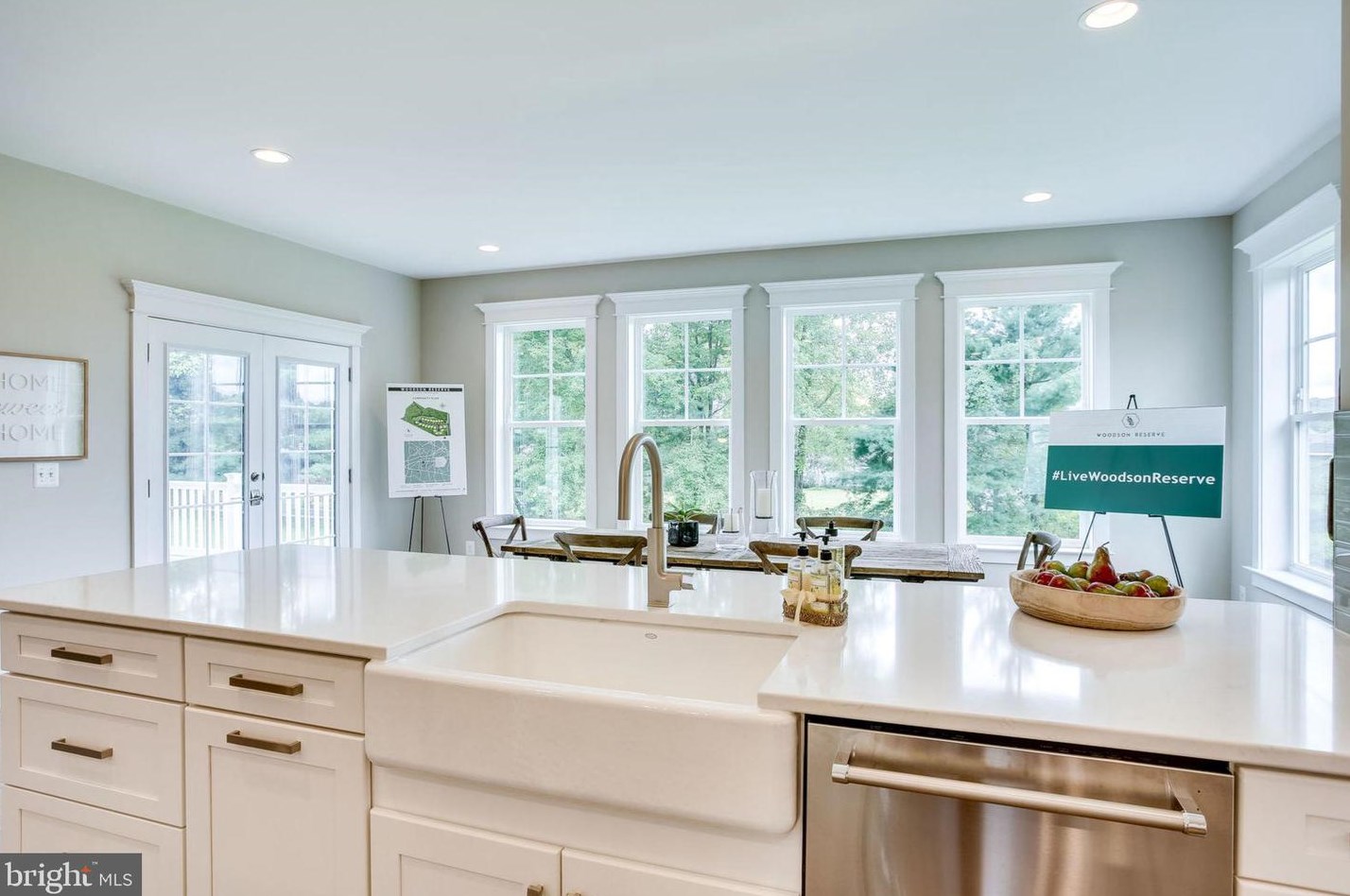 8600 Hillside Pl, Fairfax VA  22031-2814 exterior