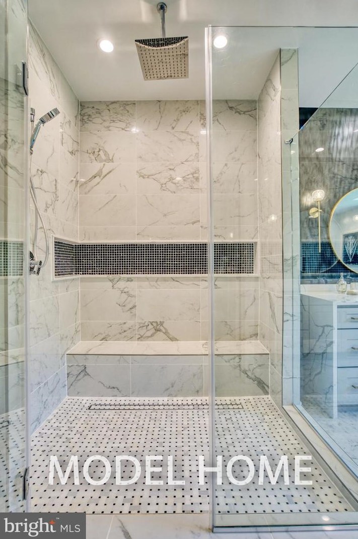 1713 Macon St, Mc Lean VA  22101-5130 exterior