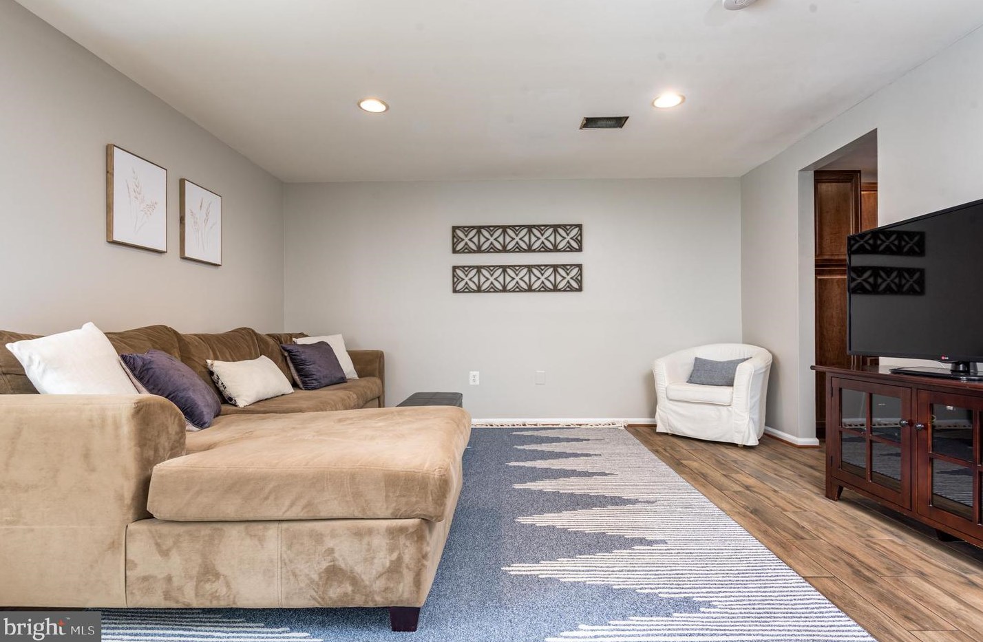 14409 Manassas Gap Ct, Centreville VA 20120-2863 exterior