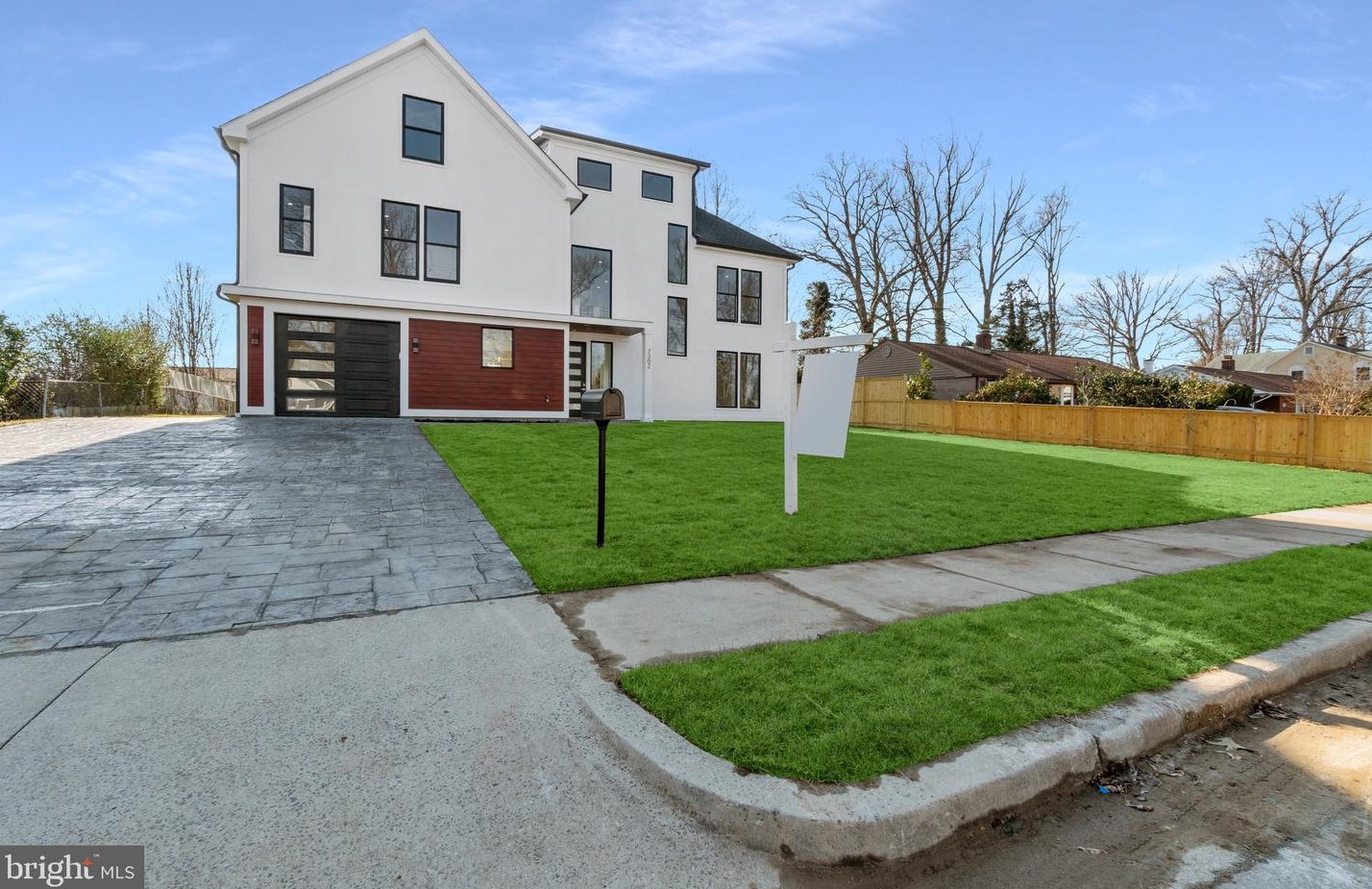 7302 Dickenson St, Springfield, VA 22150