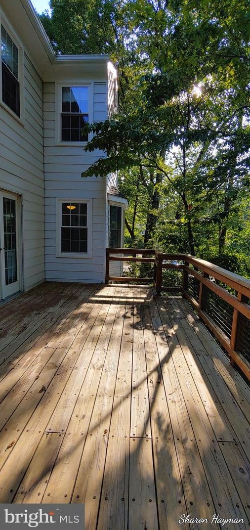 1646 Montmorency Dr, Vienna VA  22182-2021 exterior