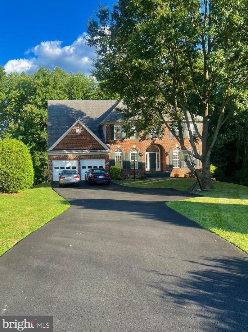 5317 Poplar Valley Ct, Centreville VA  20120-6101 exterior