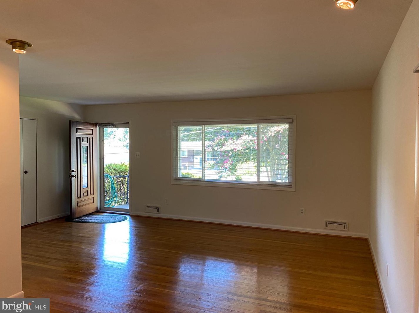 4305 Andes Dr, Fairfax VA  22030-5322 exterior