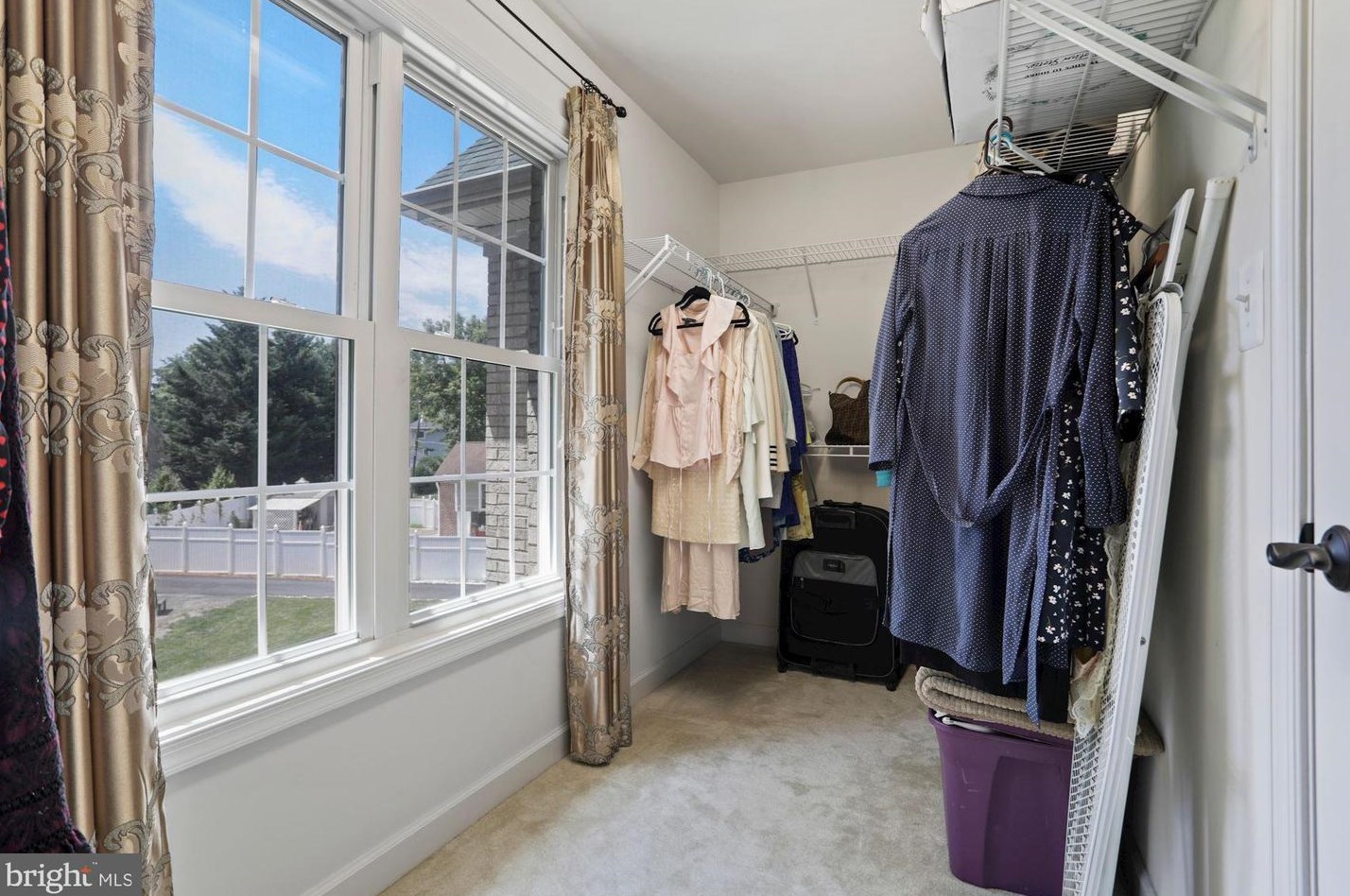 2626 Chain Bridge Rd, Vienna VA 22181-5379 exterior