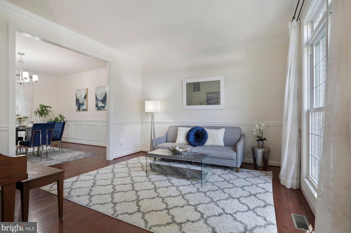 2626 Chain Bridge Rd, Vienna VA 22181-5379 exterior