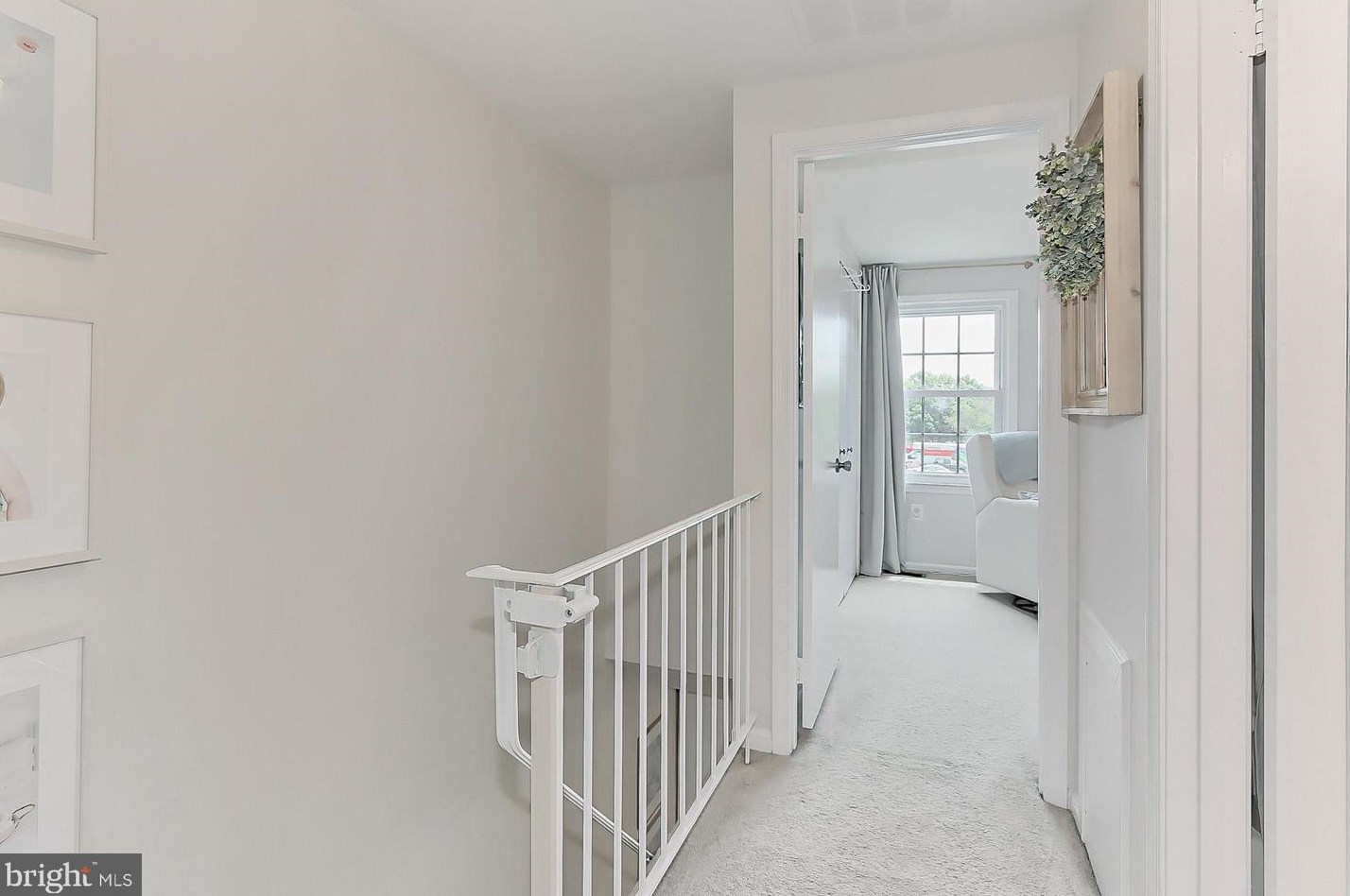 14442 Manassas Gap Ct, Centreville VA  20120-2870 exterior