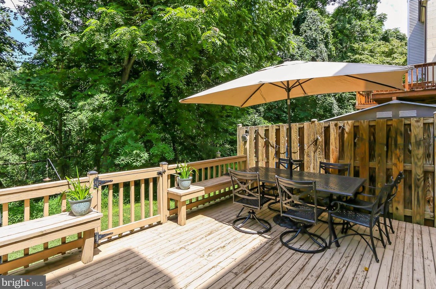 14442 Manassas Gap Ct, Centreville VA  20120-2870 exterior