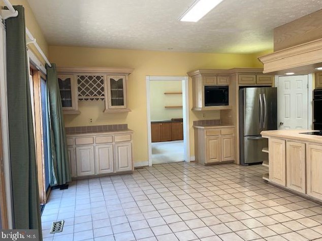 5903 Hampton Forest Way, Fairfax VA  22030-7256 exterior