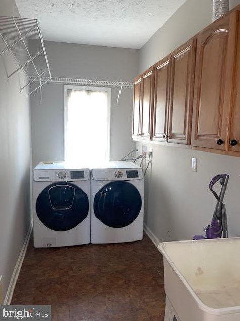 5903 Hampton Forest Way, Fairfax VA  22030-7256 exterior