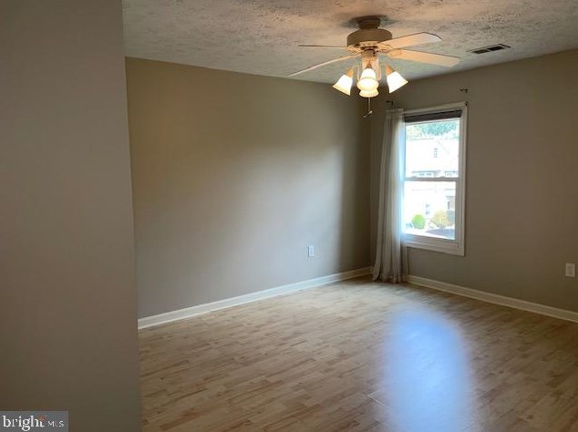5903 Hampton Forest Way, Fairfax VA  22030-7256 exterior