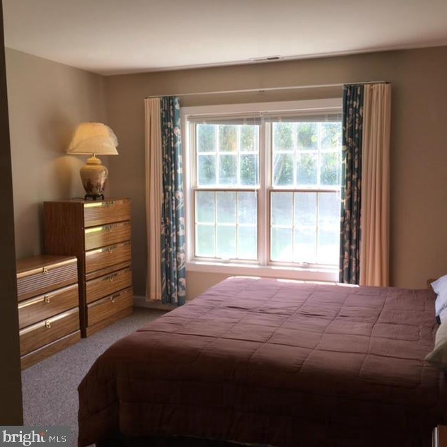 10901 Stuart Mill Rd, Vienna VA  22124-1036 exterior
