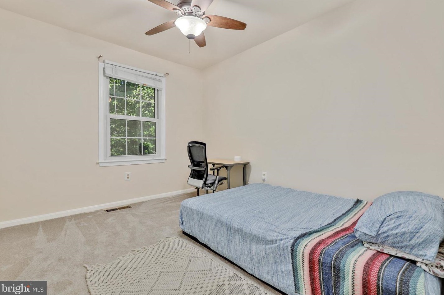 9607 Masterworks Dr, Vienna VA  22181-6104 exterior