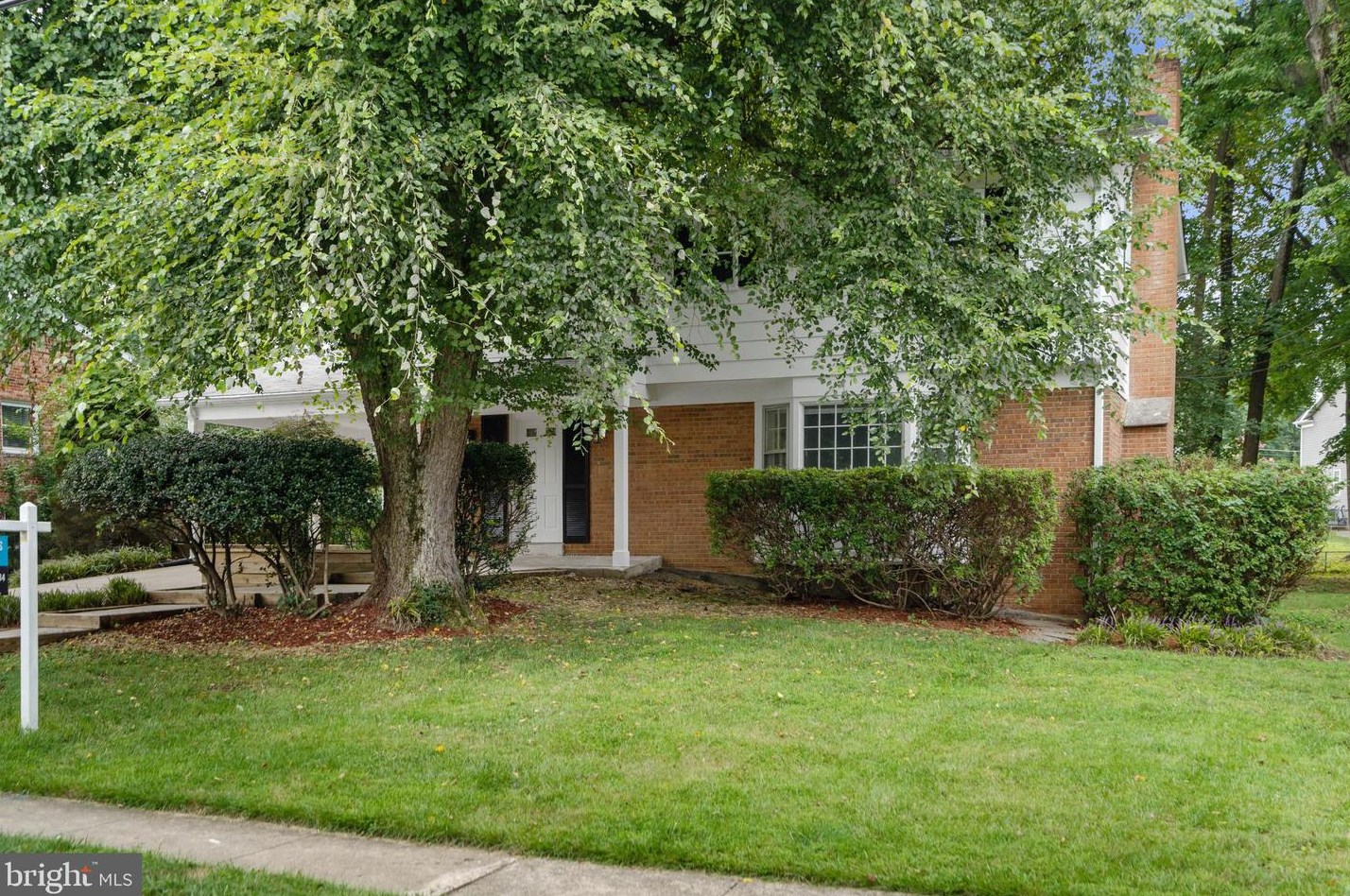 405 Wolftrap Rd, Vienna VA  22180-4941 exterior