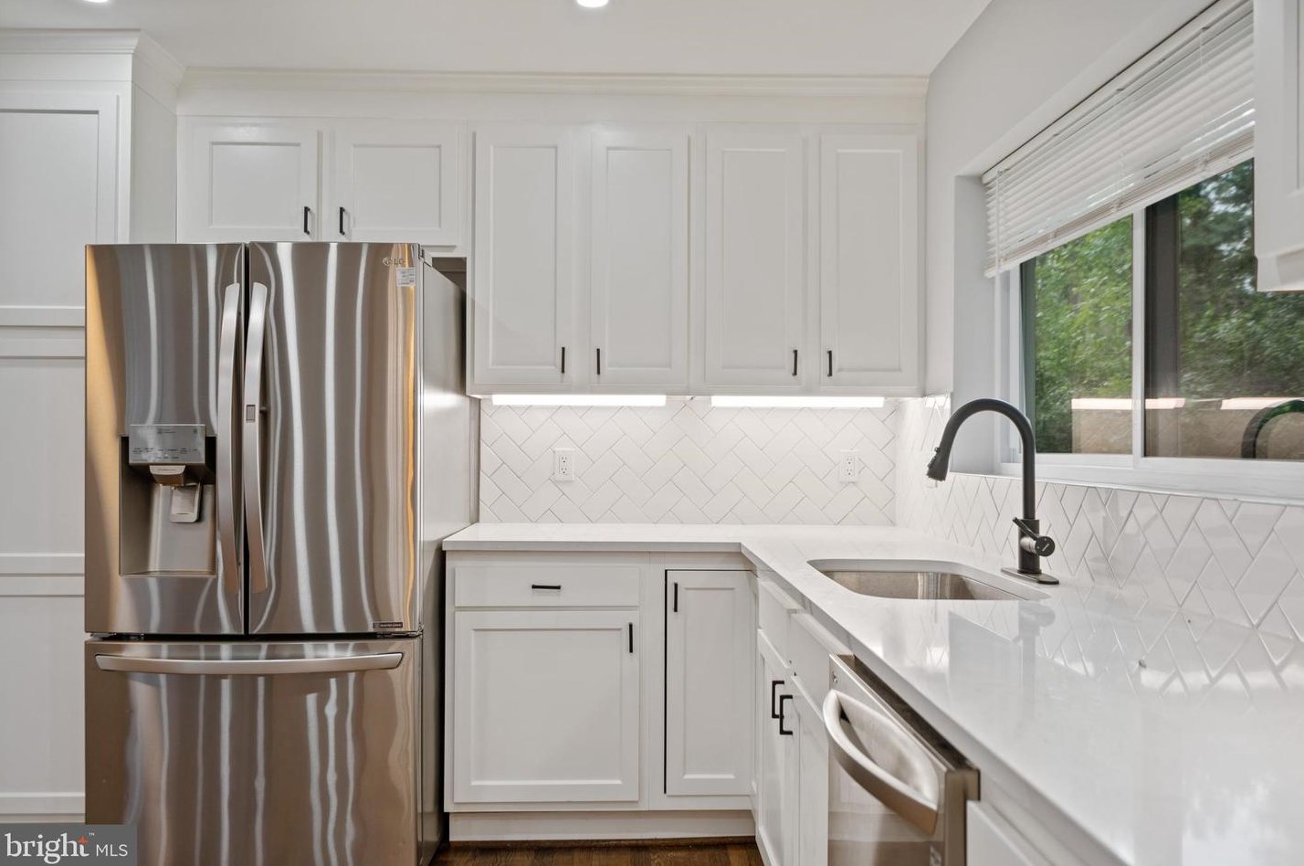 405 Wolftrap Rd, Vienna VA  22180-4941 exterior