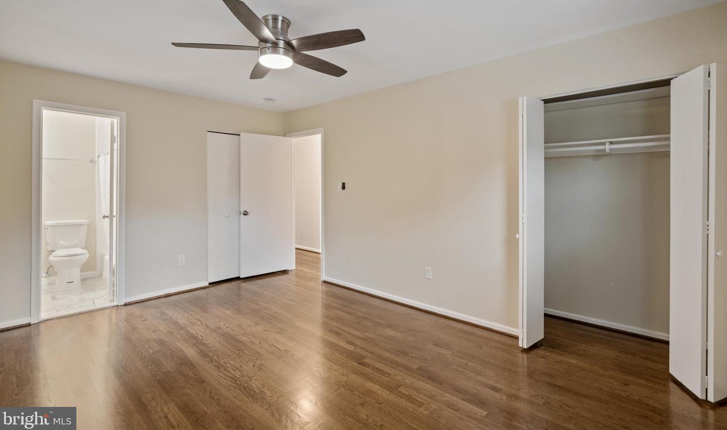 405 Wolftrap Rd, Vienna VA  22180-4941 exterior