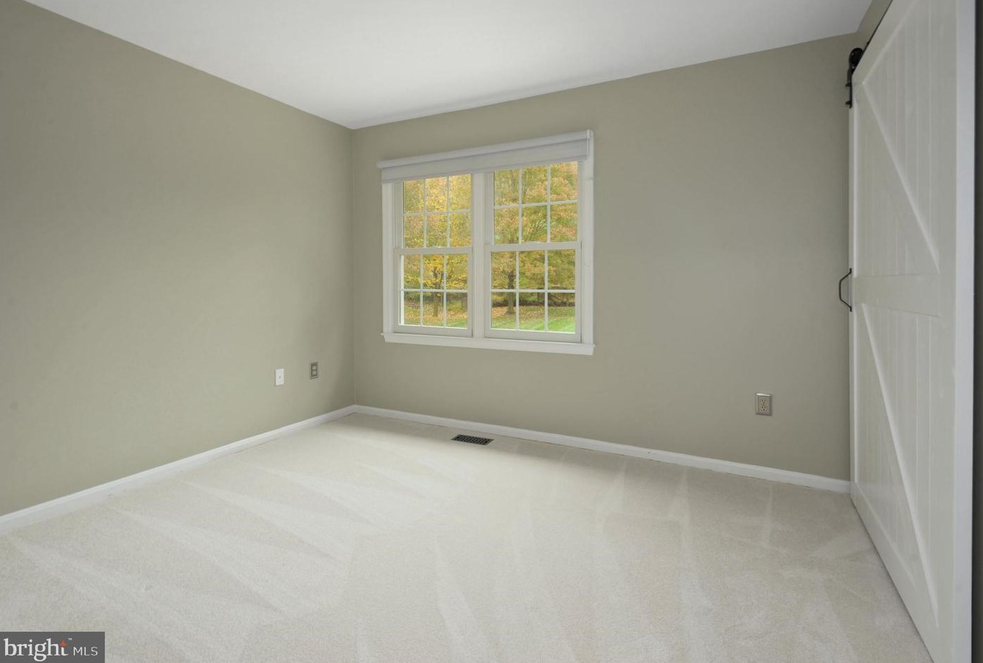 1653 Lozano Dr, Vienna VA exterior