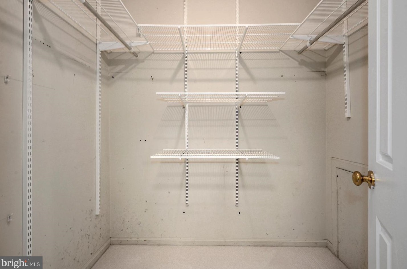 1653 Lozano Dr, Vienna VA exterior