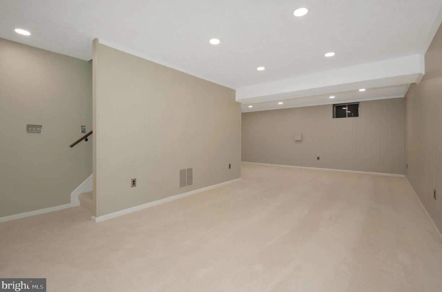 1653 Lozano Dr, Vienna VA exterior