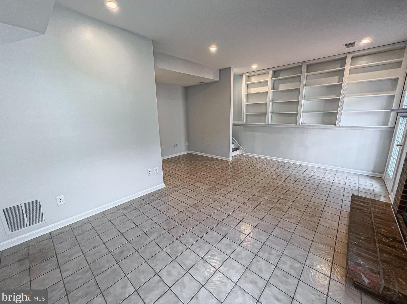 13998 New Braddock Rd, Centreville VA  20121-3440 exterior