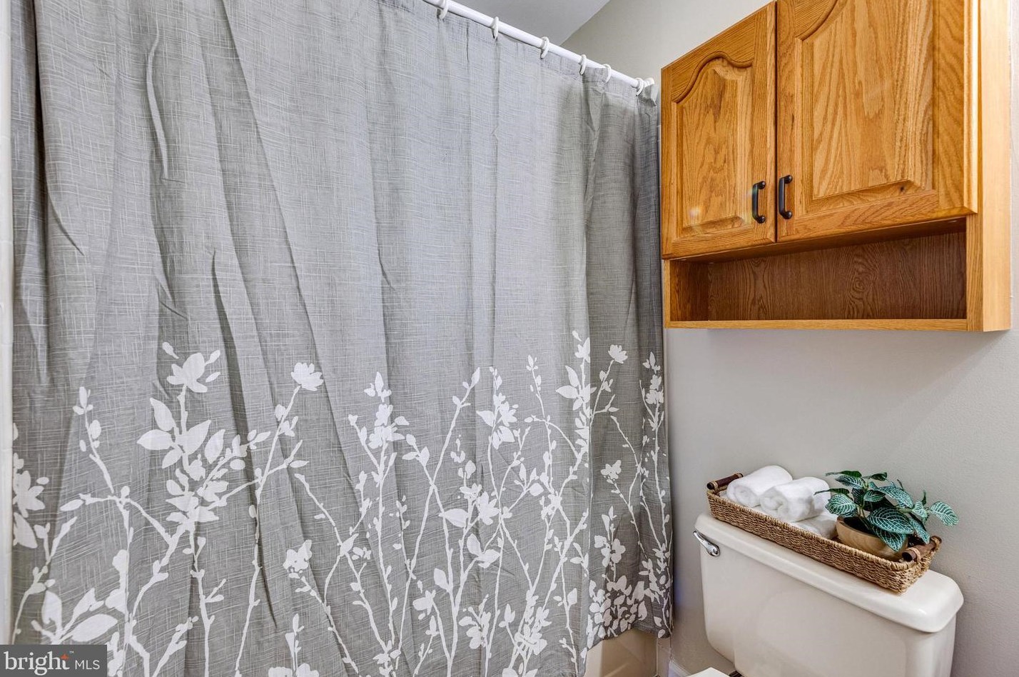 5823 Westwater Ct, Centreville VA  20121-3039 exterior