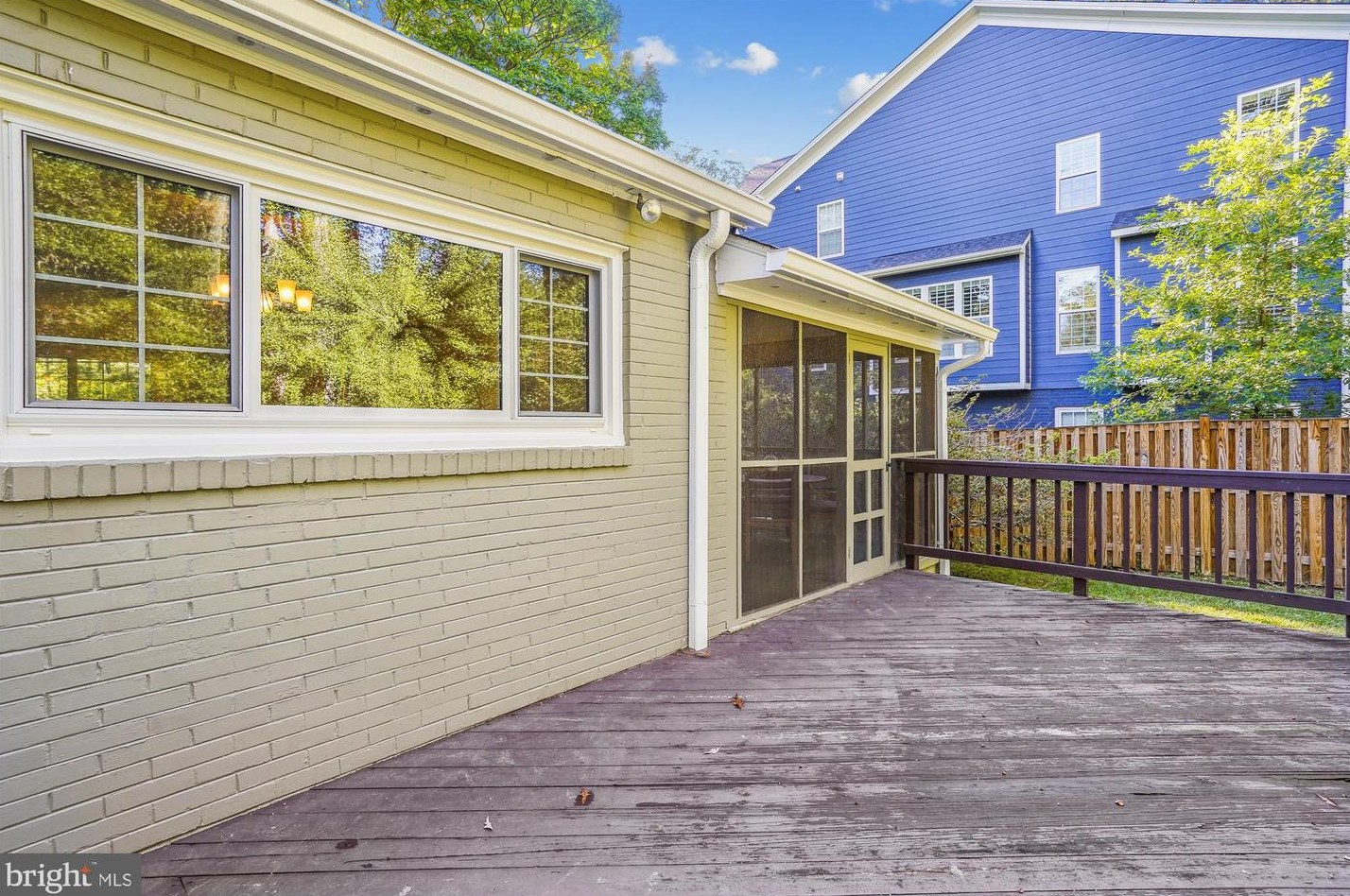 8616 Janet Ln, Vienna VA 22180-6813 exterior