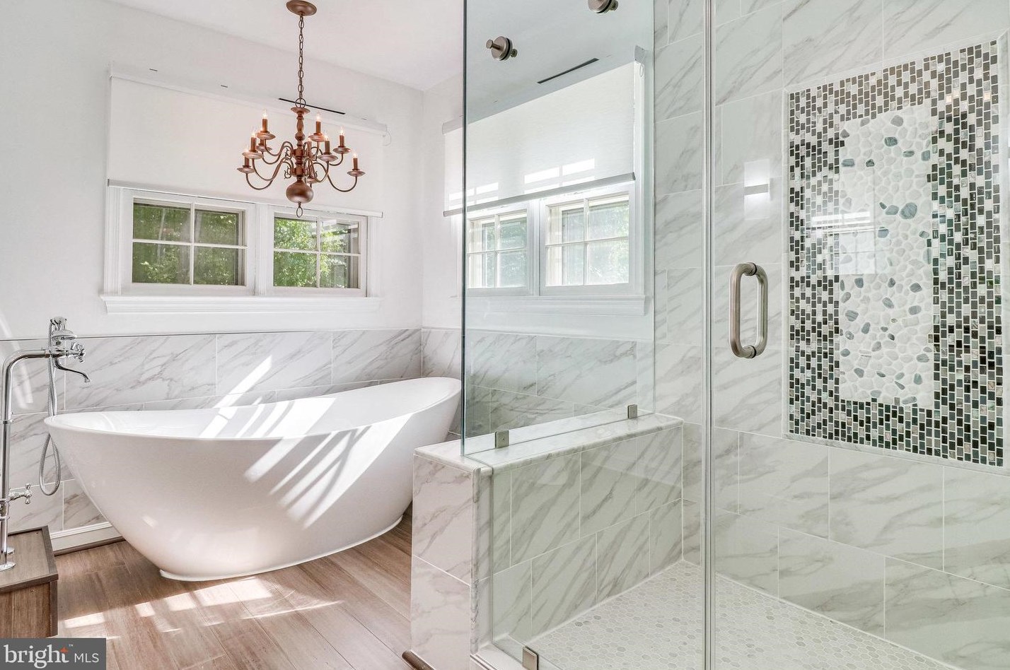 8312 Argent Cir, Fairfax VA 22039-3105 exterior