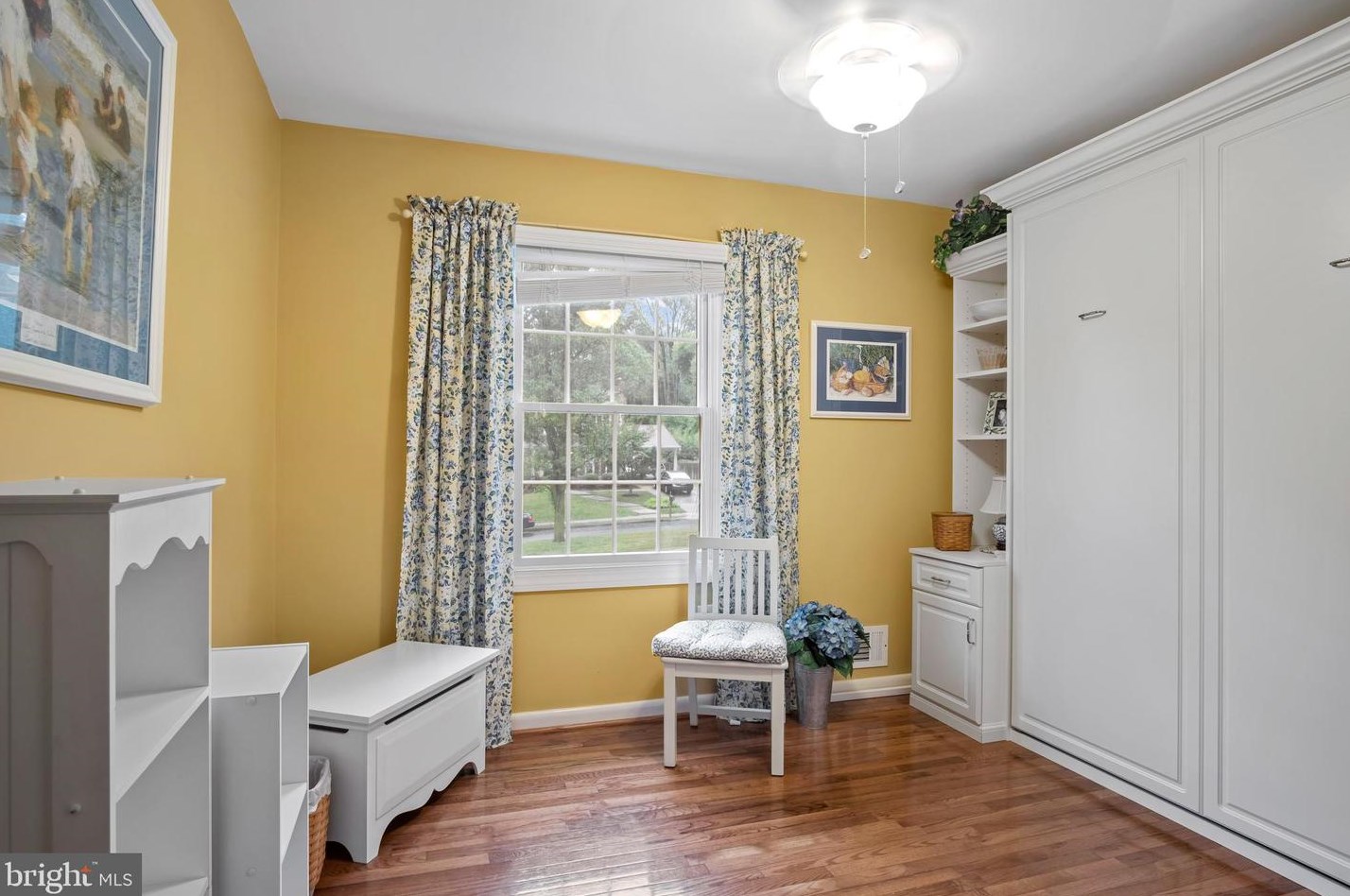 1857 Abbotsford Dr, Vienna VA  22182-3302 exterior