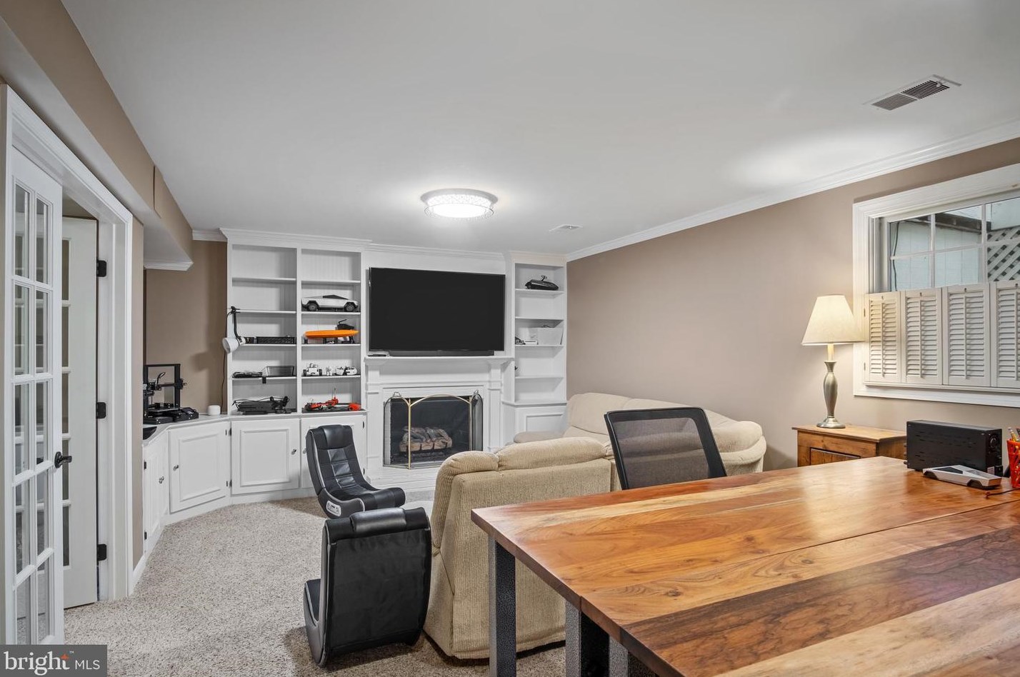1857 Abbotsford Dr, Vienna VA  22182-3302 exterior