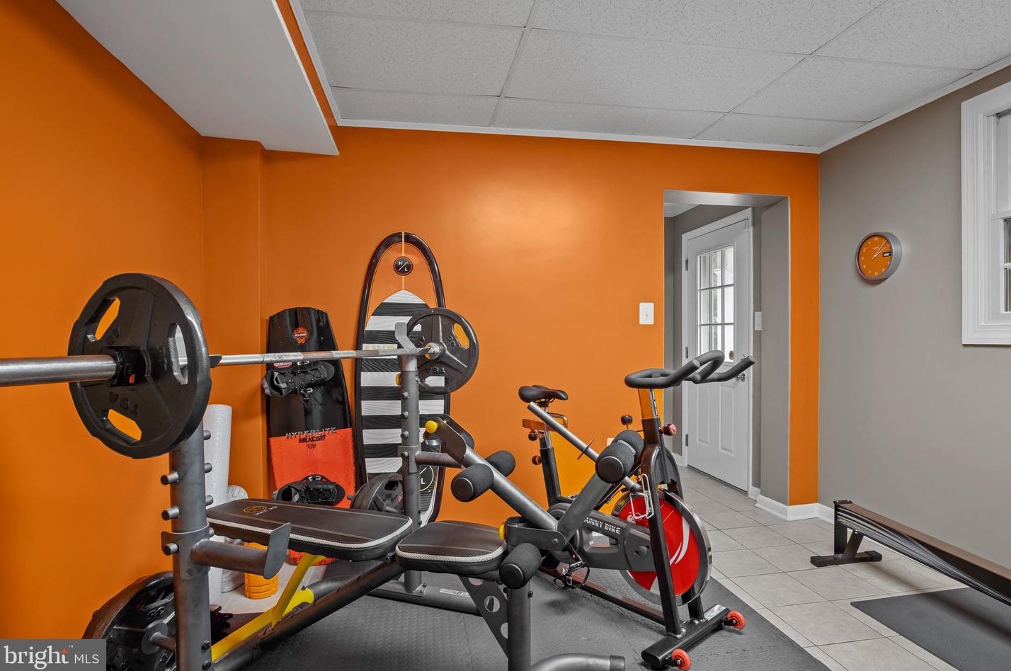 1857 Abbotsford Dr, Vienna VA  22182-3302 exterior