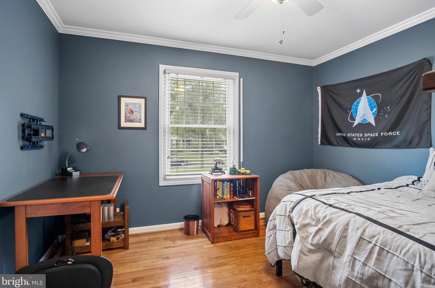 1857 Abbotsford Dr, Vienna VA  22182-3302 exterior