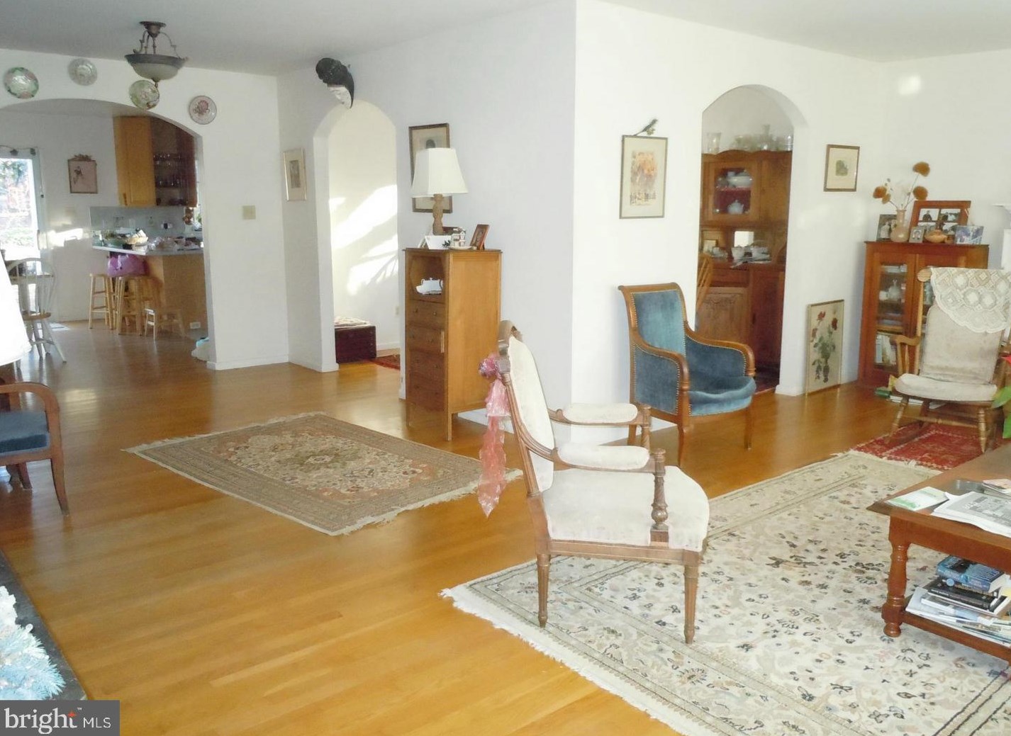 104 Patrick St, Vienna VA  22180-6664 exterior