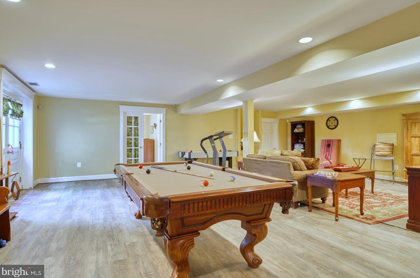 234 Moore Ave, Vienna VA 22180-5845 exterior