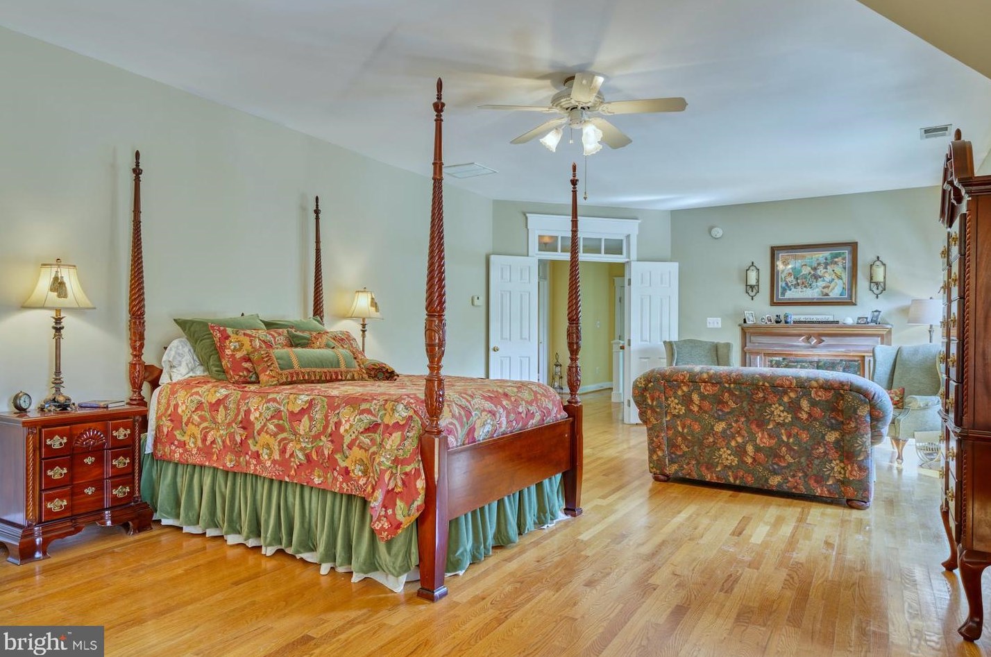 234 Moore Ave, Vienna VA 22180-5845 exterior