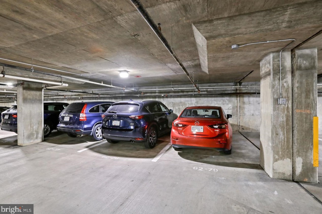 9480 Virginia Center Blvd, Vienna VA  22181-6150 exterior