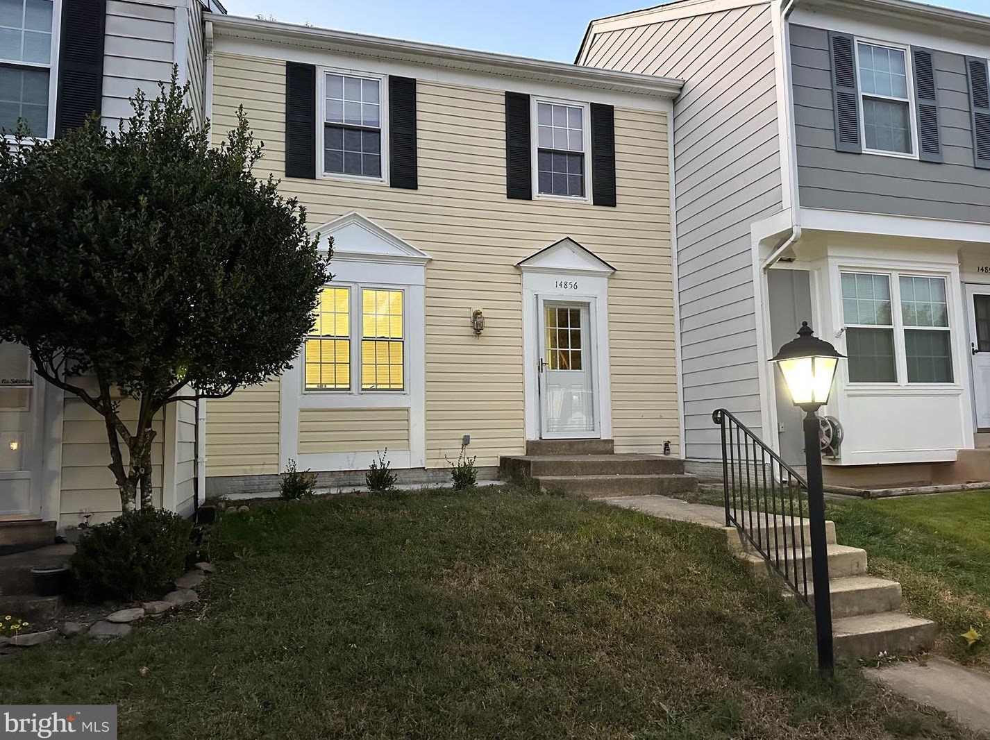 14856 Lynhodge Ct, Centreville VA  20120-1862 exterior