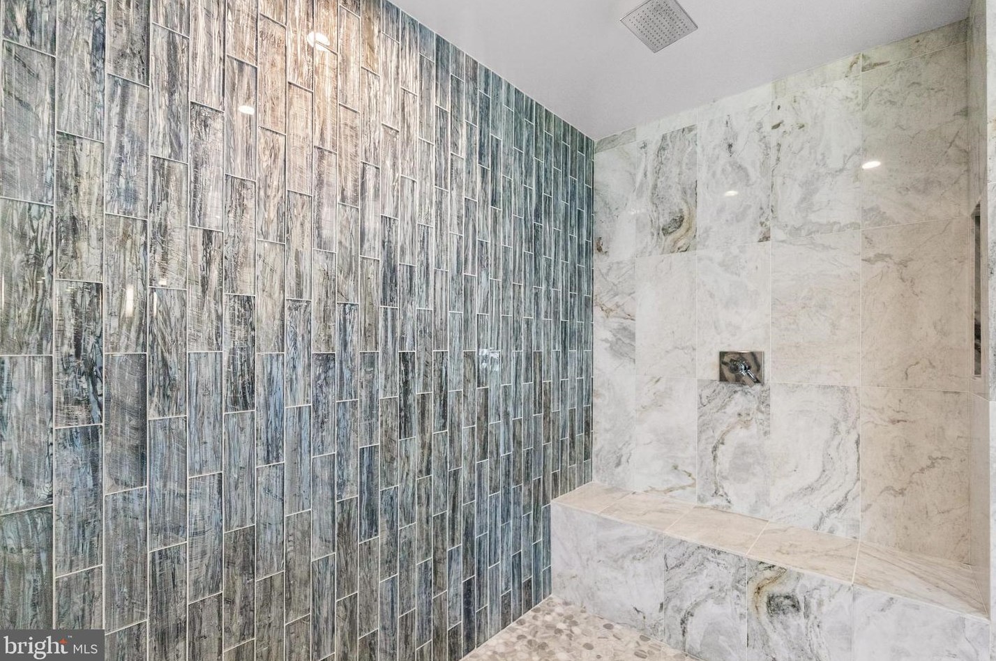 2035 Hunter Mill Rd, Vienna VA  22181-2836 exterior