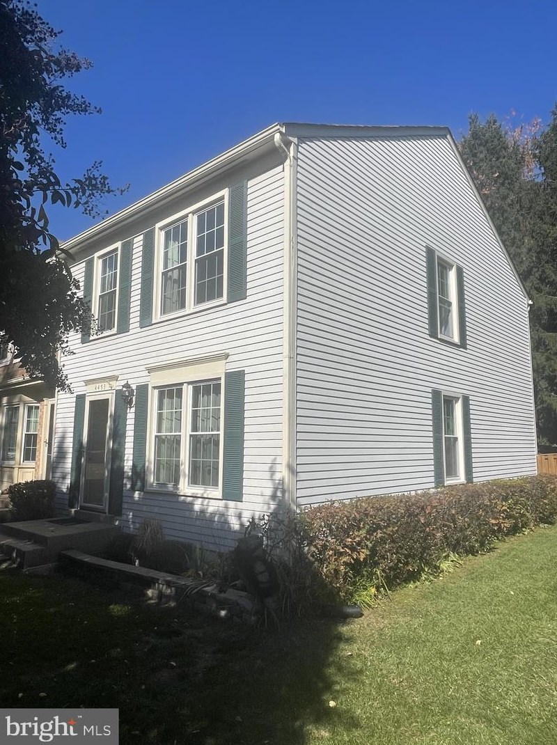 4453 Holly Ave, Fairfax VA  22030-6725 exterior