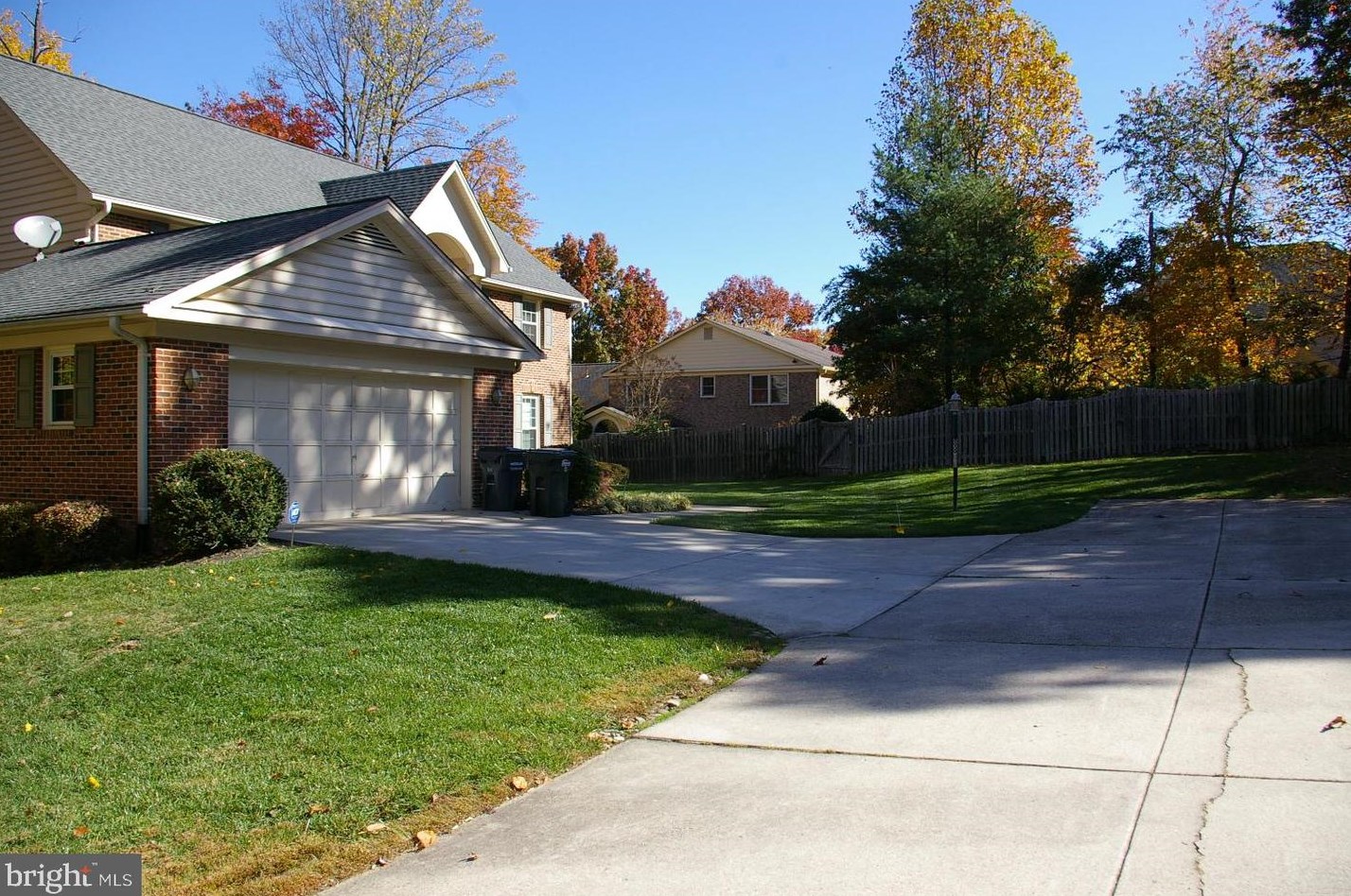 8800 Southlea Ct, Fairfax VA  22031-3233 exterior